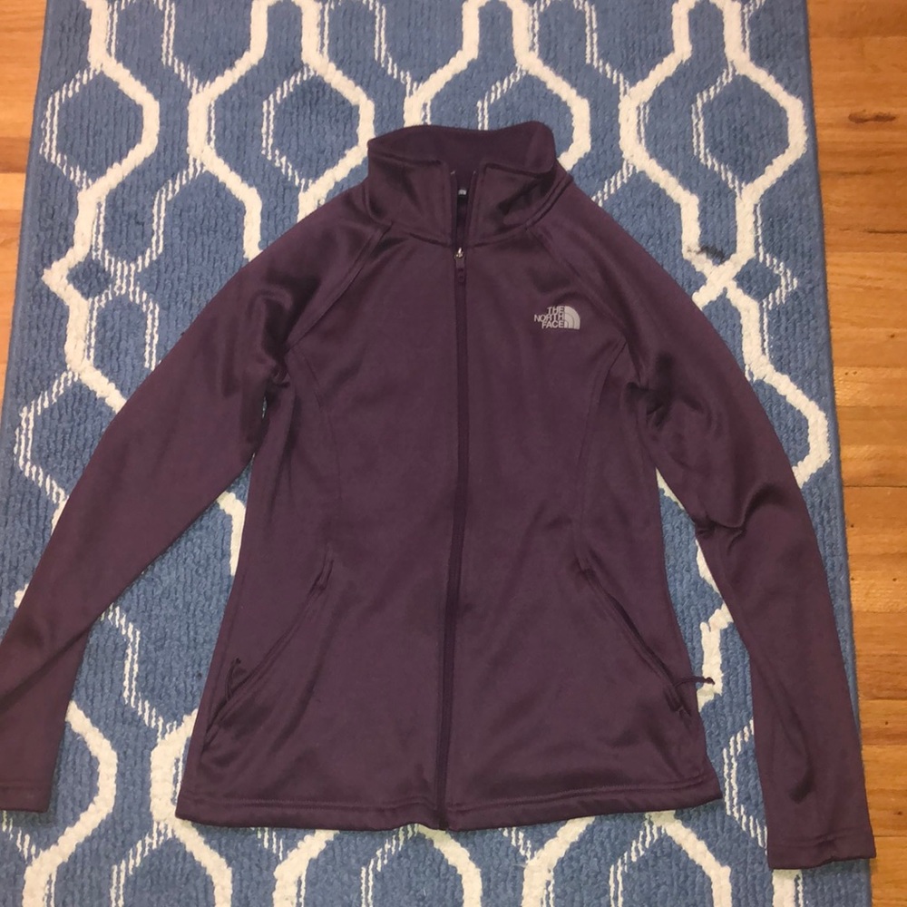 zip up sweatshirt